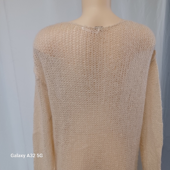 Free People Cream Knit Sweater Size M - Picture 6 of 11